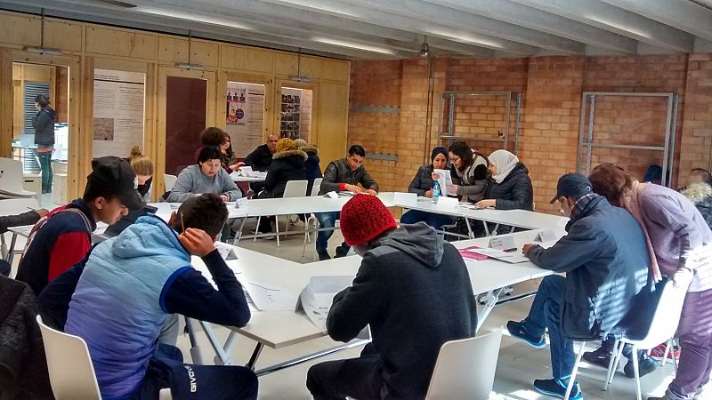 RadioActivas en Radio 5  - 'La Troca' Escuela Comunitaria de Formación Permanente - 27/10/21 - Escuchar ahora