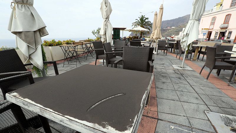 14 horas - Los empresarios de La Palma: "Las ayudas son insuficientes y llegan tarde o a cuentagotas"