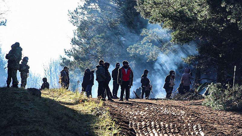 14 horas - Bielorrusia no permite que los inmigrantes se alejen de la frontera - Escuchar ahora