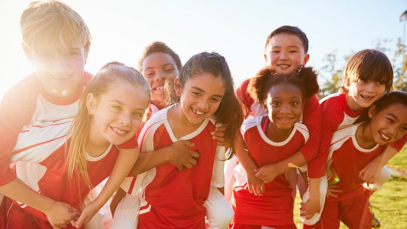 Más cerca - Diabetes Cup - Escuchar ahora