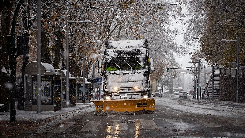 Las mañanas de RNE con Íñigo Alfonso - El temporal llena el norte de nieve y empieza a estabilizarse - Escuchar ahora