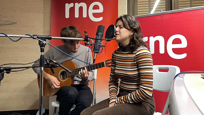 Entrada Anticipada - 05/11/2021 - REINA - Escuchar ahora.