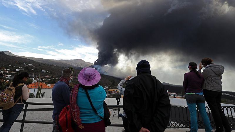 Más cerca - "El turista ya se acerca a La Palma con más respeto"