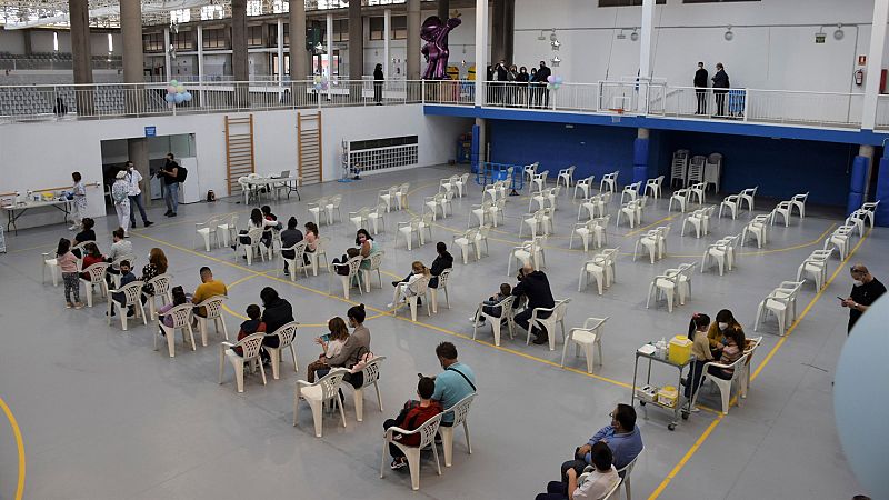 Las mañanas de RNE con Íñigo Alfonso - Sin cuarentena para los contactos estrechos de un positivo que estén vacunados