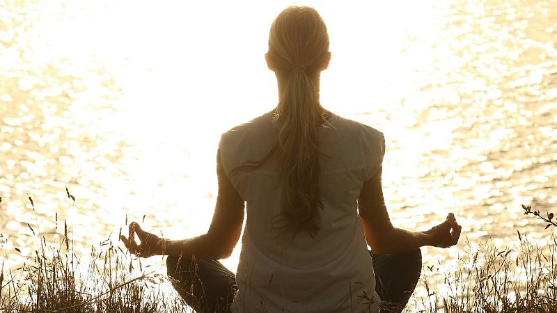 En un mundo feliz en Radio 5 - Yoga - 25/12/21