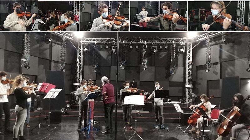 Entre dos luces - Concierto de Navidad entre dos luces - 24/12/21 - escuchar ahora