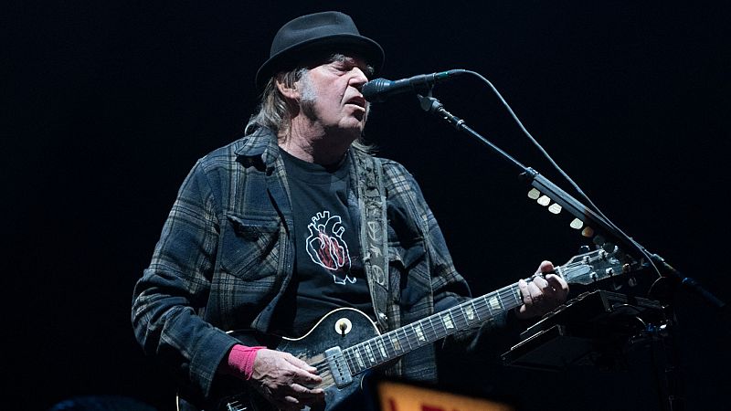 Sin Rodeos - Neil Young rescata ocho viejas canciones - 28/12/21