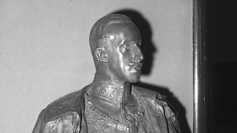 Biblioteca Nacional: Más que libros - Autores a dominio público - Escuchar ahora