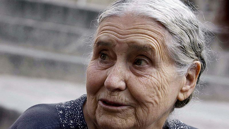 Por las fronteras de Europa - Doris Lessing: ética de una sobreviviente - Escuchar ahora