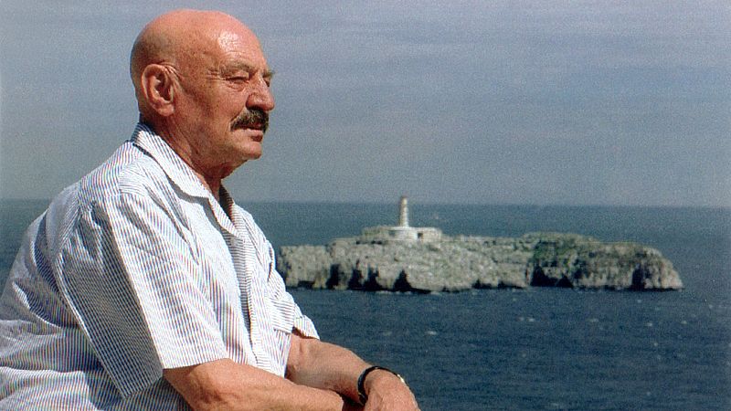 Punto de enlace - La memoria del poeta José Hierro en el Instituto Cervantes - 26/01/22