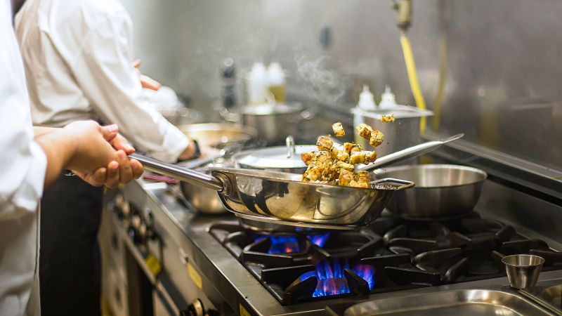 Reservado para 5 - Campaña "Restaurantes contra el hambre" - 27/01/22 - Escuchar ahora