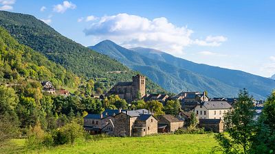 24 horas - La escuela unitaria de Seneg��, en Huesca - Escuchar ahora