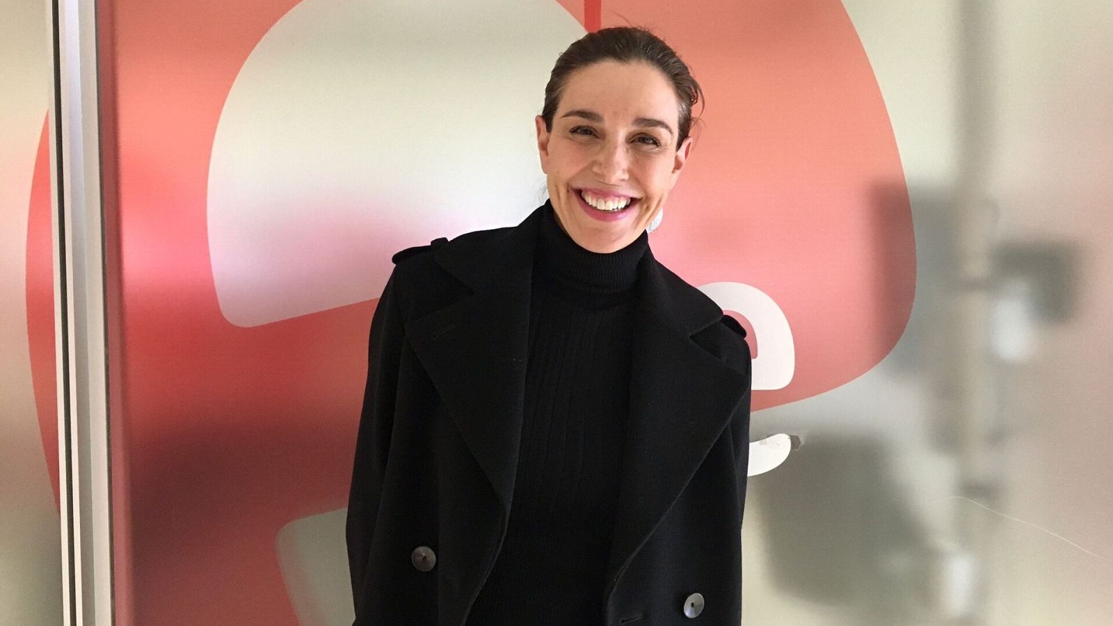 Tarde lo que tarde - 'Maestros de la costura 5': duro, exigente y distinto - Escuchar ahora