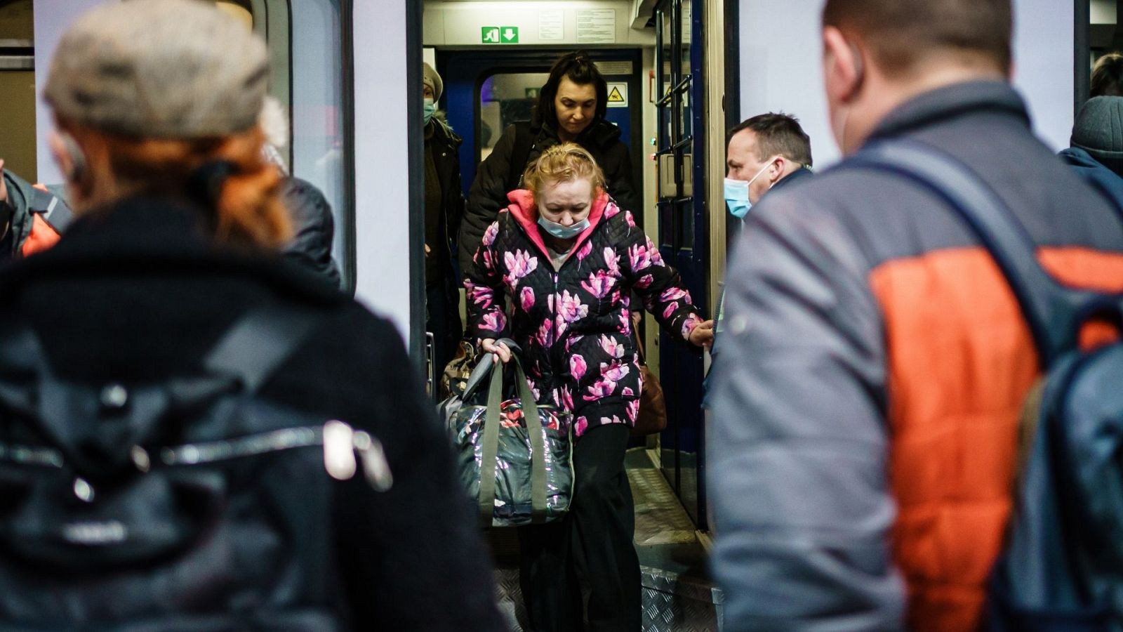 Boletines RNE - Mariúpol anuncia que retomará la evacuación de más de 400.000 civiles - Escuchar ahora