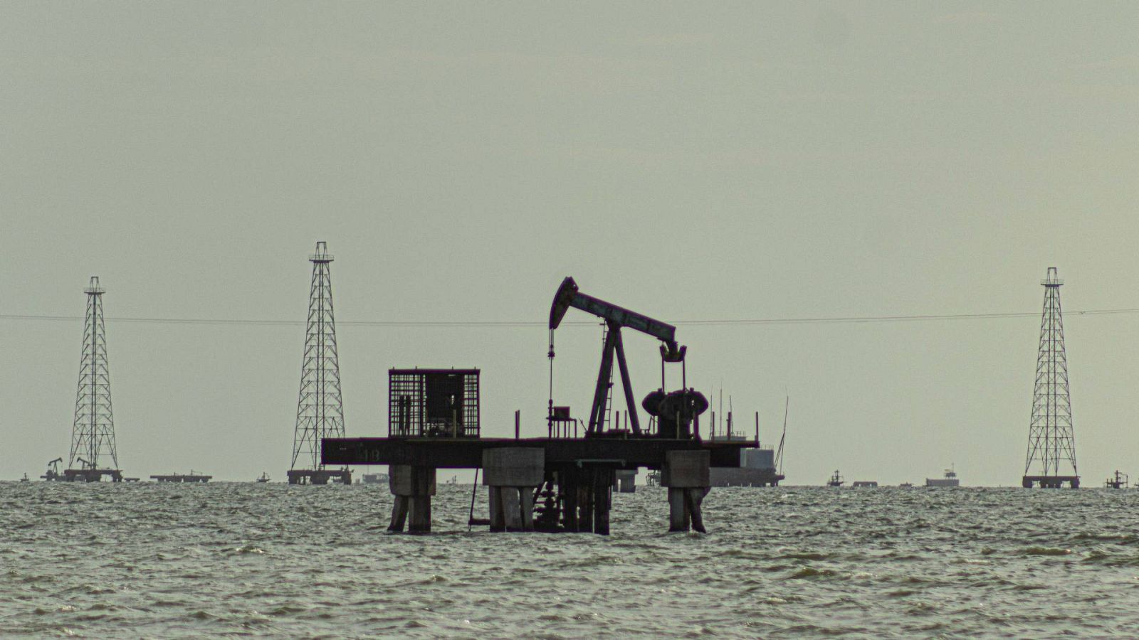 Cinco continentes - Washington y Caracas se sientan a negociar - Escuchar ahora