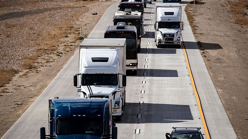 España a las 8 fin de semana - División entre los transportistas en la huelga por la subida del carburante