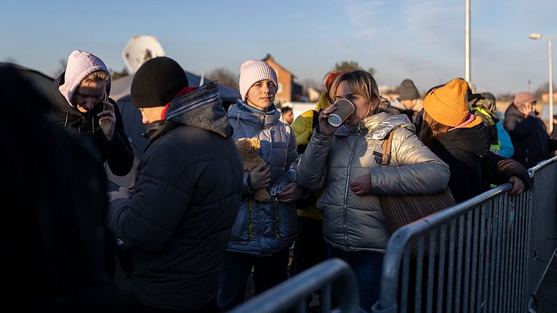 14 Horas - UNICEF avisa del riesgo de la llegada de mafias a la frontera con Ucrania - Escuchar ahora