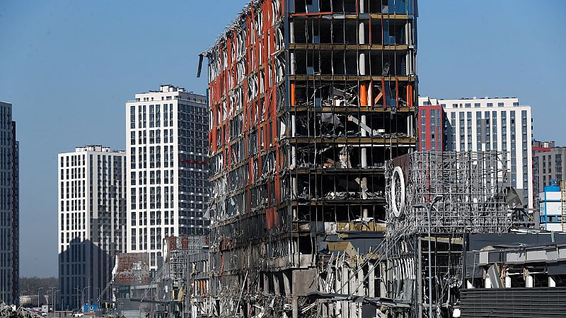 24 horas - Kiev se prepara para nuevos ataques con un toque de queda hasta el miércoles