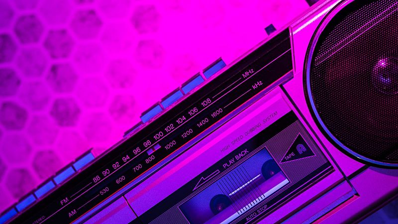 Las mañanas de íñigo Alfonso - La Moderna | El pop... más vivo que nunca - Escuchar ahora