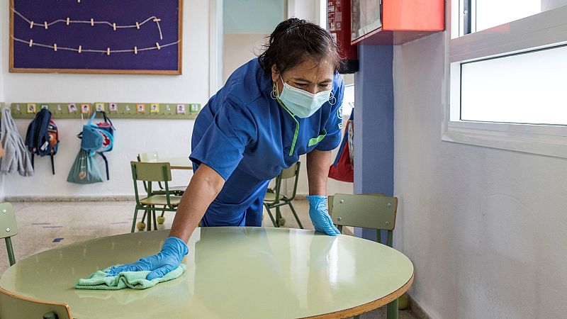 Las Mañanas de RNE - Entra en vigor la nueva reforma laboral, centrada en reducir la temporalidad- Escuchar ahora