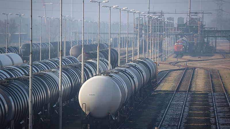 España a las 8 fin de semana - Argelia estudia subir el precio del gas a España y lo mantiene para el resto de países europeos