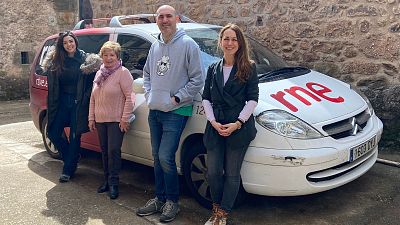 Carreteras Secundarias - Tolba�os de Arriba: �Qu� la sierra Baile! - Escuchar ahora