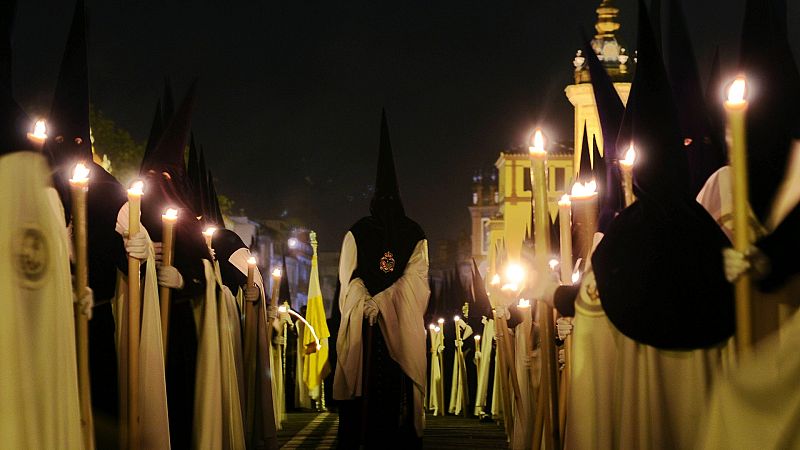 Más cerca - "Somos Hermandad 360 días y Cofradía, durante 5 días"