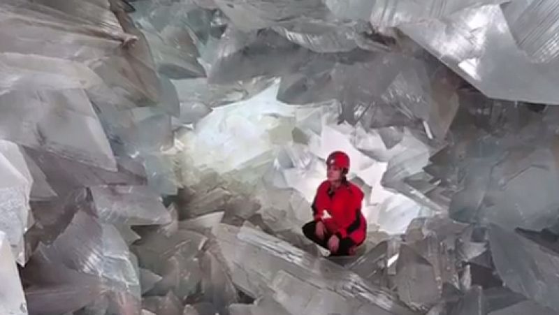 Emisión en árabe - Visitamos a la geoda gigante de Pulpí, en Almería - 19/04/22 - escuchar ahora