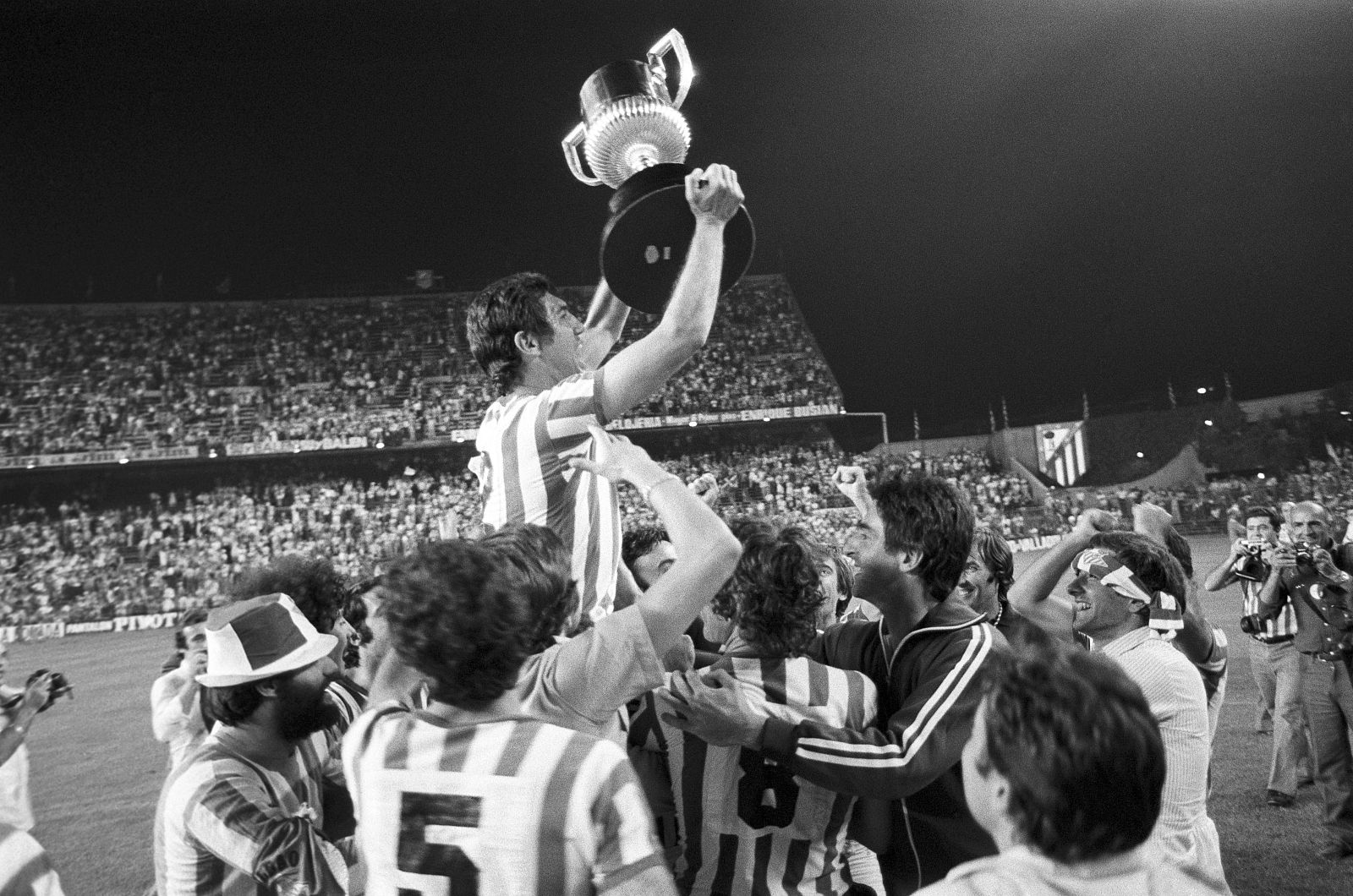 De copas con Valencia y Betis - Radiogaceta de los deportes | Escuchar