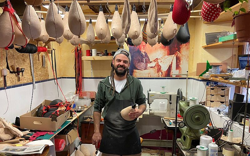 Carreteras Secundarias - Covarrubias: Oficios Vivos - Escuchar ahora