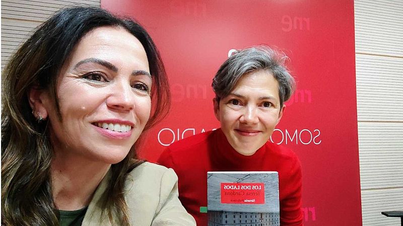 Libros de arena - Tereasa Cardona y 'Los dos lados' - Escuchar ahora