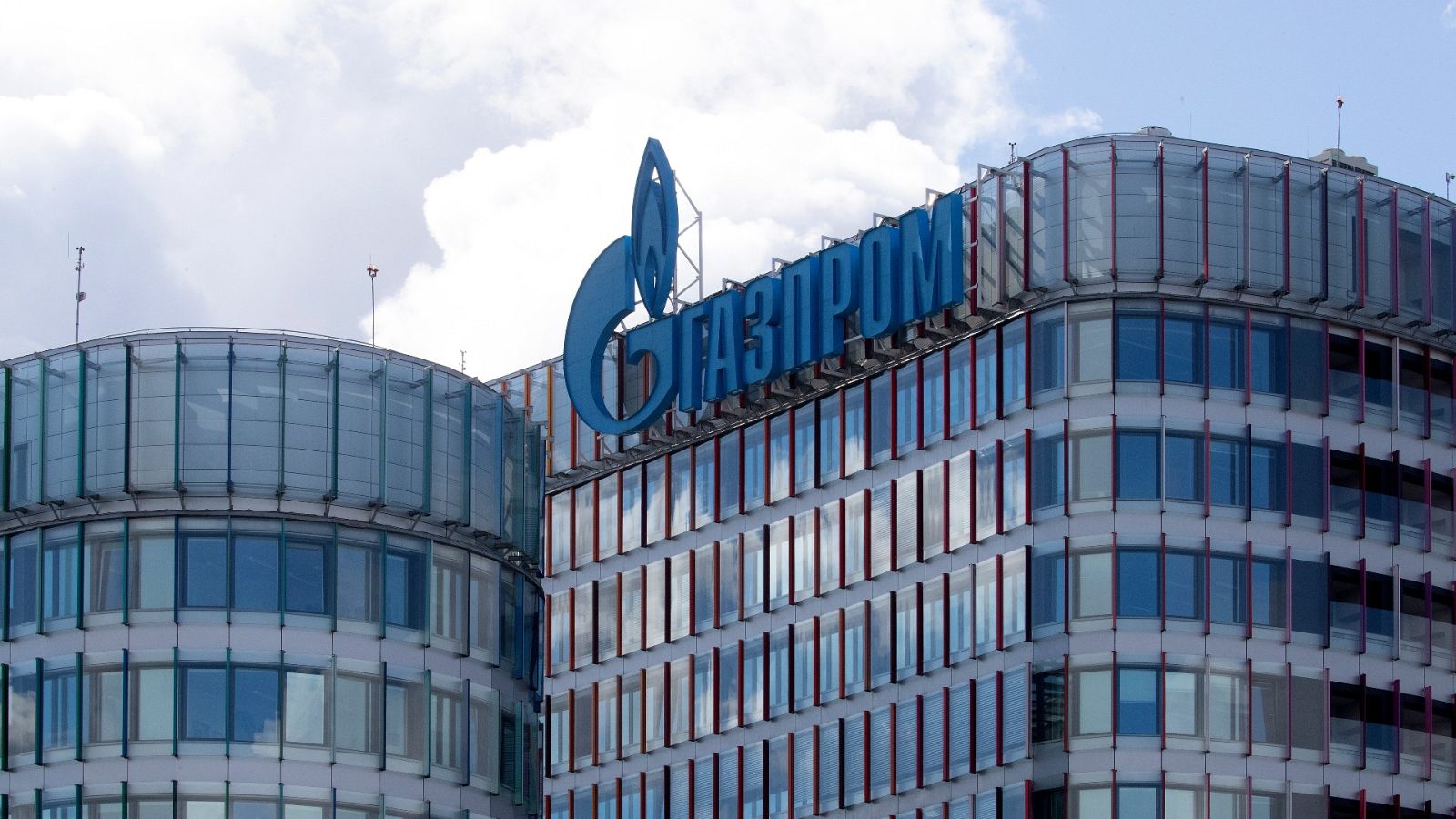 14 horas - La Comisión Europea propone prescindir del petróleo ruso en seis meses - Escuchar ahora