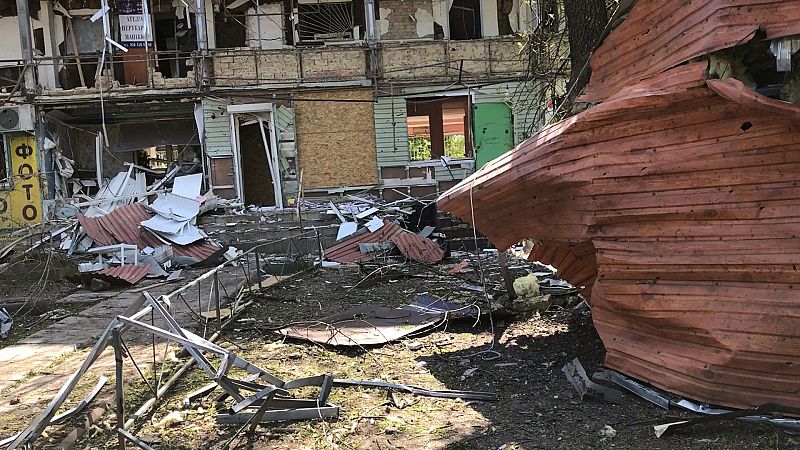 24 horas fin de semana - Rusia ataca una escuela en Lugansk y deja al menos dos muertos y 60 desaparecidos