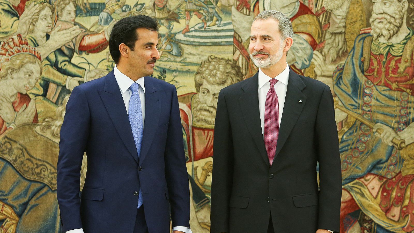 Las mañanas de RNE con Íñigo Alfonso - Los intereses económicos de la visita del emir de Qatar a España - Escuchar ahora