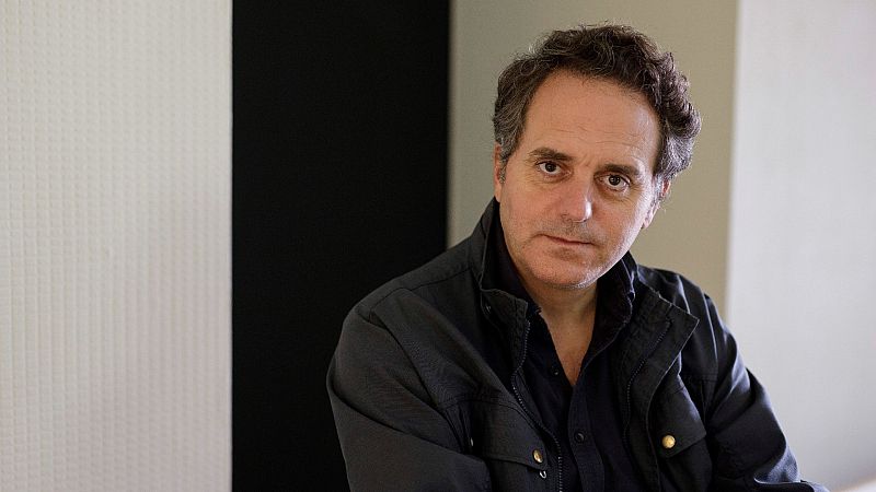 Más cerca - "Leer a Domingo es como un viaje interminable a Galicia" - Escuchar ahora