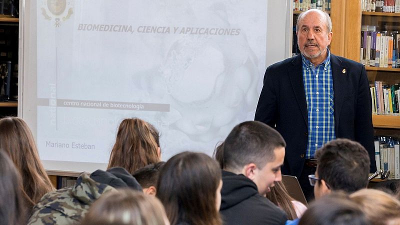 Las Mañanas de RNE - Esteban, virólogo: "La viruela del mono no tiene la capacidad estratégica de transmitirse como la del COVID-19"