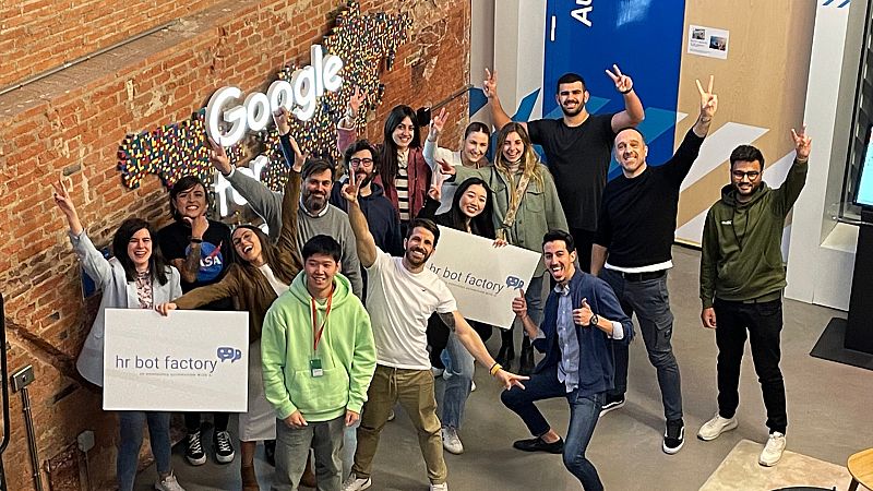 Gente despierta - Gente emergente - ¿Cómo es una entrevista de trabajo con IA y chatbots? - Escuchar ahora