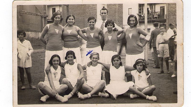 Las cuñas de RNE - Encarna Hernández, más de 100 años de baloncesto