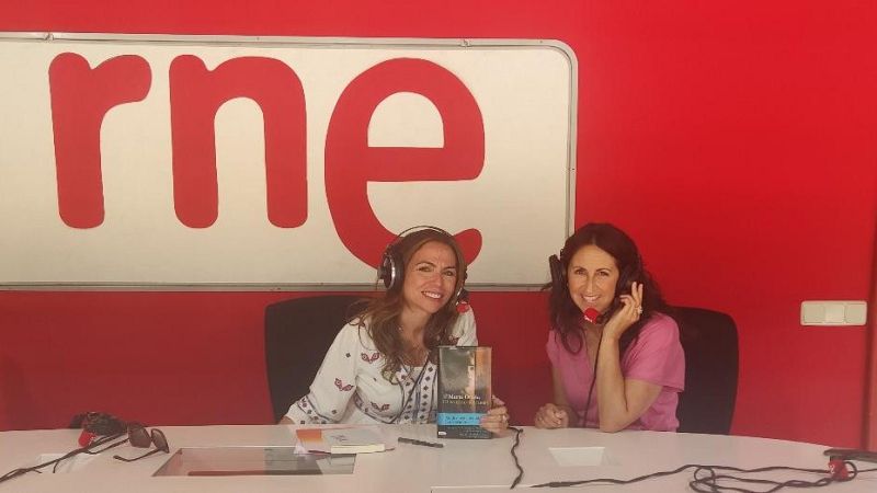Libros de arena en Radio 5 - María Oruña en la Feria del libro - 05/06/22