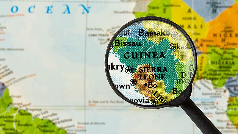 24 horas - Un paseo cultural con Corominas: '10.000 elefantes' - Escuchar ahora