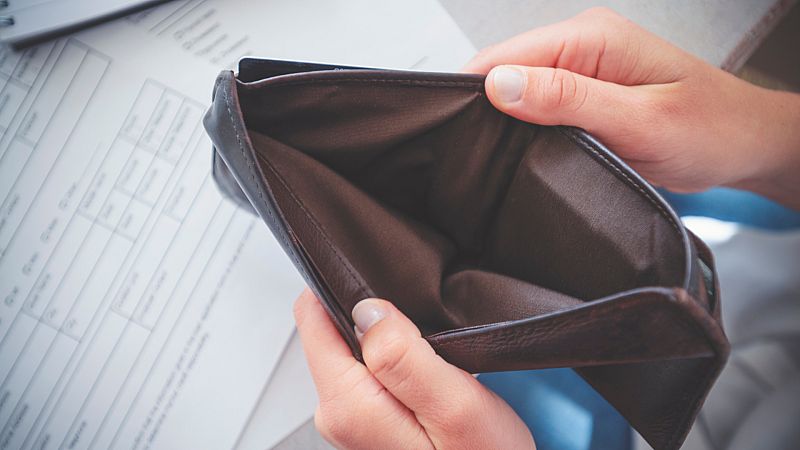 Reportajes RNE - El milagro de cada día: vivir con el salario mínimo