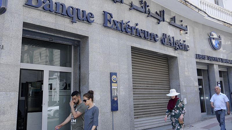 Cinco Continentes - Argelia tensa las relaciones con España - Escuchar ahora