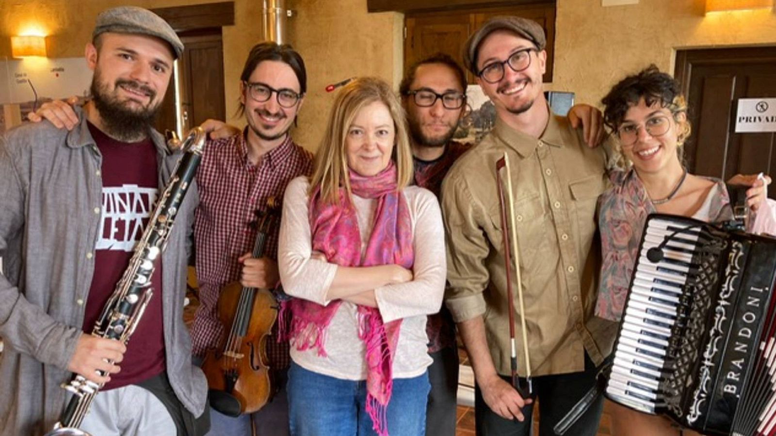 Las mañanas de RNE con Pepa Fernández -  La música de Abrakabalkan - Escuchar ahora