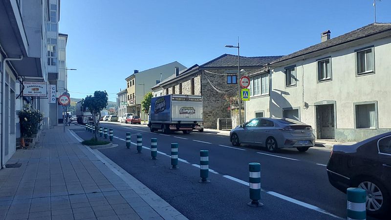 Más cerca - Pedrafita Do Cebreiro asume el tráfico desviado de la A-6 - Escuchar ahora