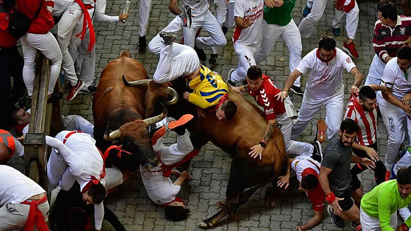 Sanfermines 2022 - Quinto encierro de los Sanfermines 2022 - Escuchar ahora