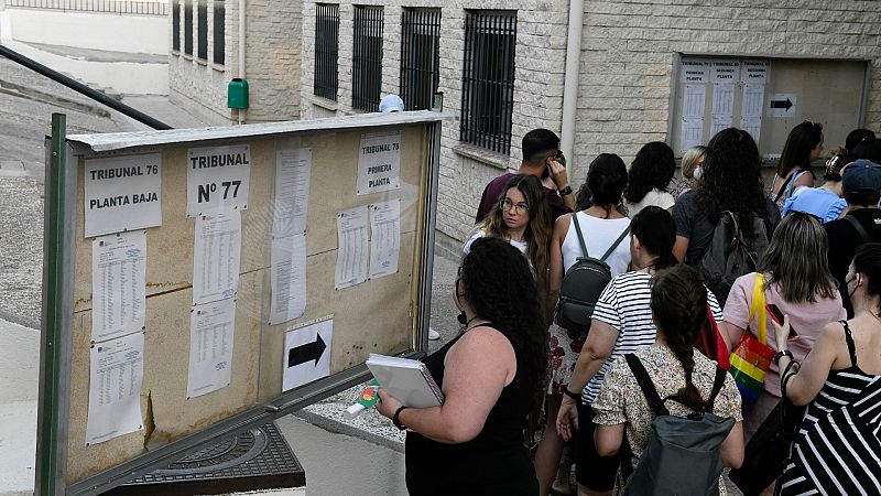 Más cerca - Iniciativa para unas oposiciones humanizadas - Escuchar ahora