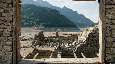 Las ma�anas de RNE con ��igo Alfonso - Espa�a se seca: La sequ�a obliga a restringir el uso de agua en muchos municipios - Escuchar ahora