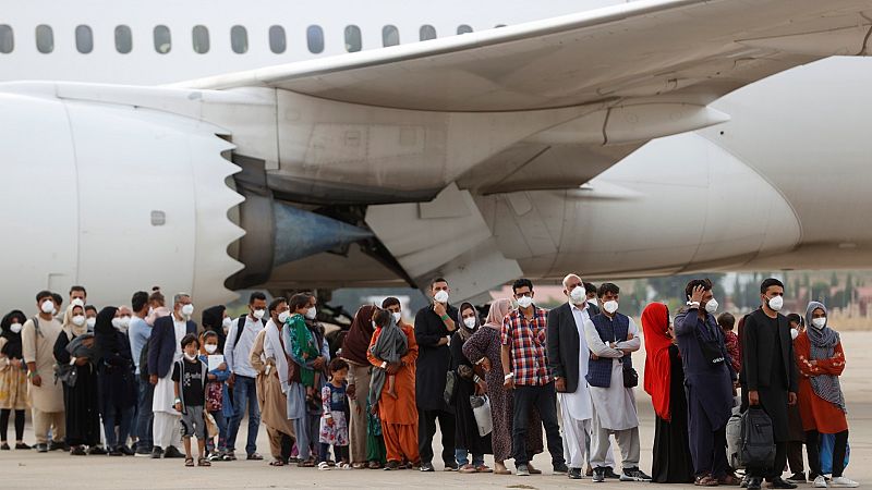 Cinco continentes - Entre 1.500 y 2.000 colaboradores afganos esperan salir de Afganistán