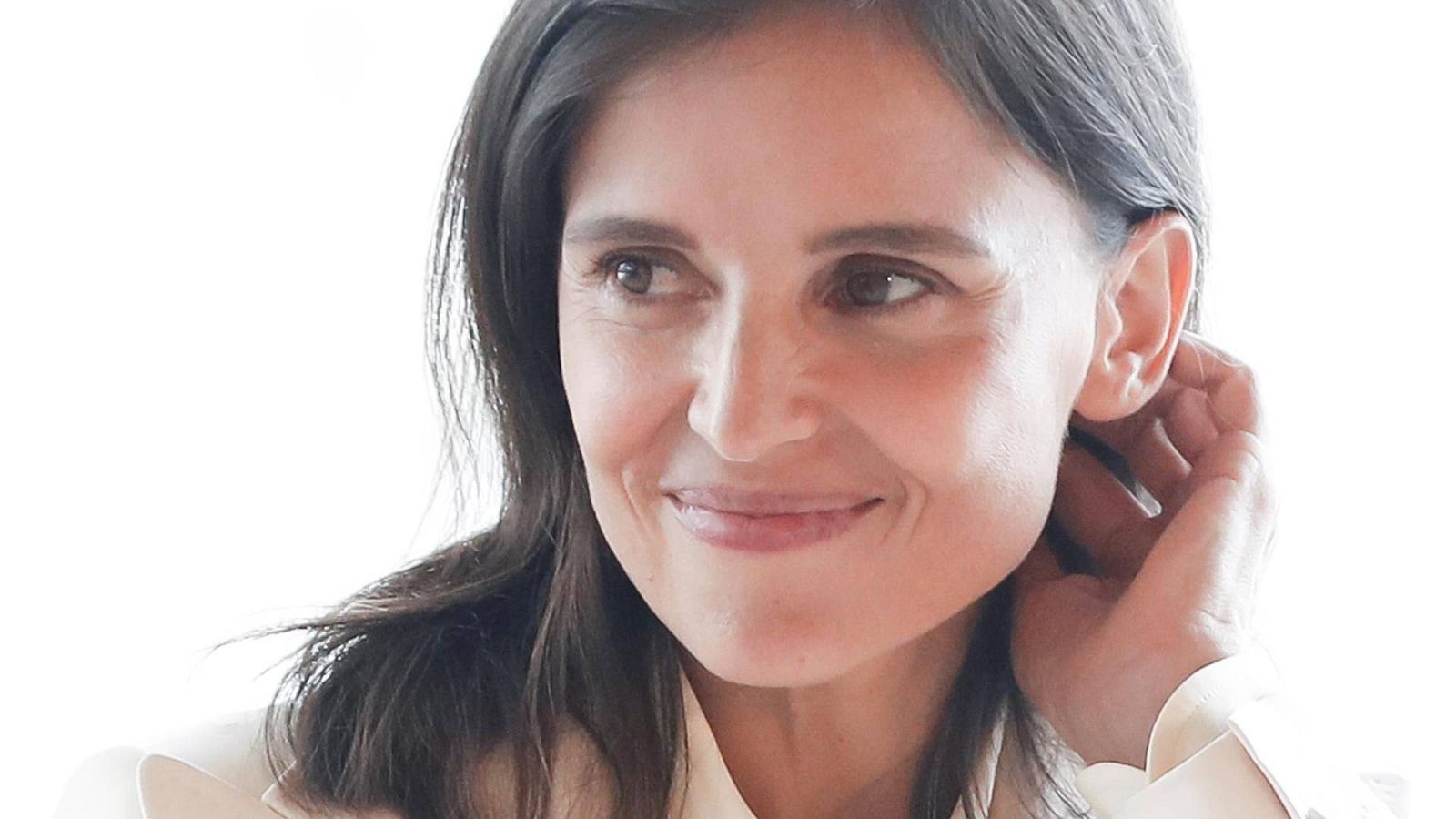 A media mañana - Elena Anaya y su película 'Jaula' - Escuchar ahora