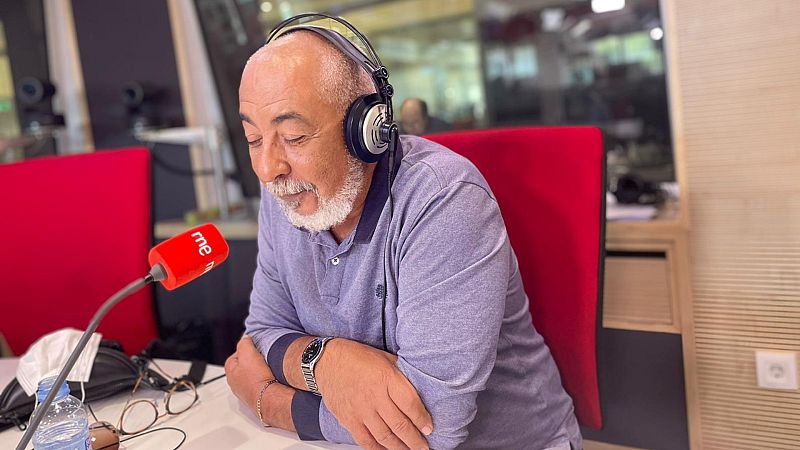 El ojo crítico - Leonardo Padura: "Las novelas de Conde son una crónica de Cuba" - escuchar ahora